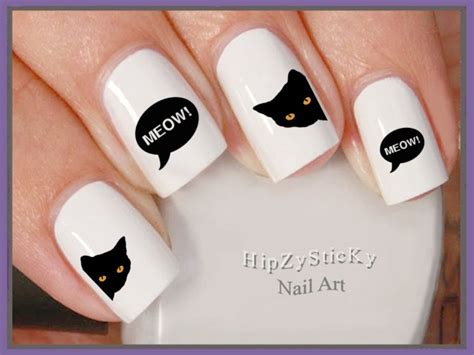 Cat Face Nail Art