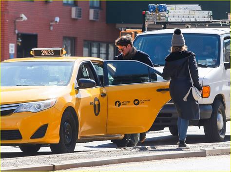 Effortlessly Hitch a Ride: How to Catch a Cab like a Pro