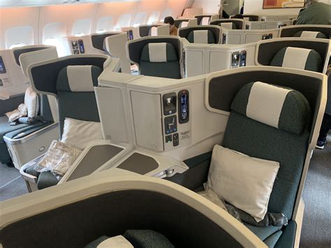 cathay pacific airlines business class