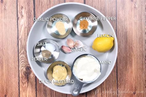 Cayenne Powder Aioli