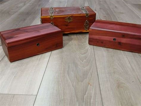 Cedar Chests Auctions