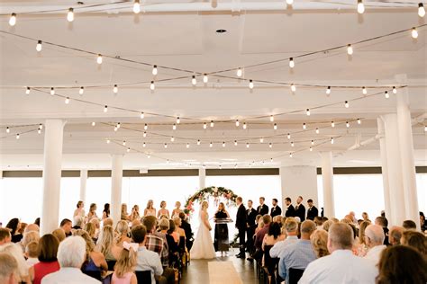 11+ Cedar Rapids Wedding Venues