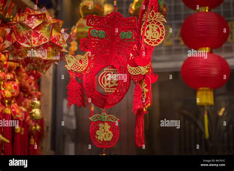 5 Ways to Celebrating Life's Special Moments with Loved Ones