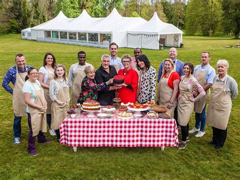 Celebrity Great British Bake Off: Get Your Baking On!