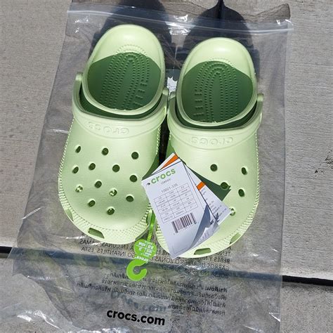 Celery Crocs Size 8