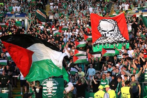 celtic fans palestine flags