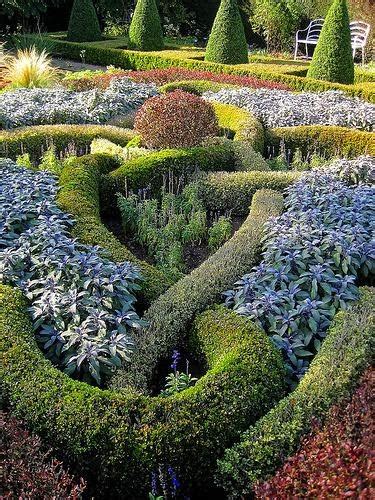 celtic knot garden design