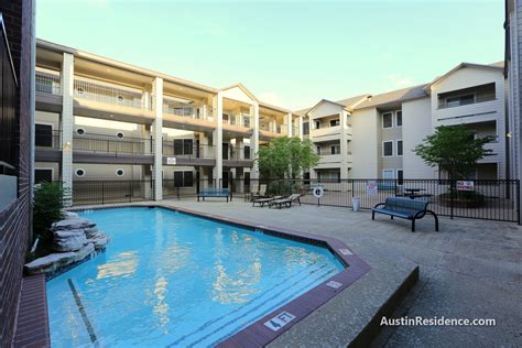 centennial condos austin