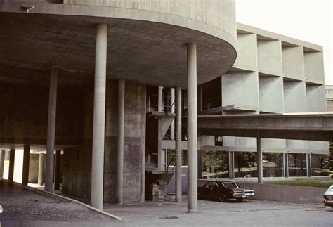 Famous Center For Visual Arts 2023