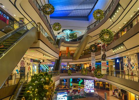 Central Plaza Shopping Center: A Shopper's Paradise