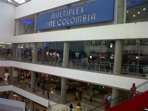 centro comerciales en pereira colombia
