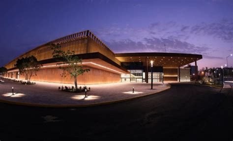 centro de convenciones y exposiciones