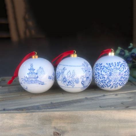 Ceramic Ball Ornament Set