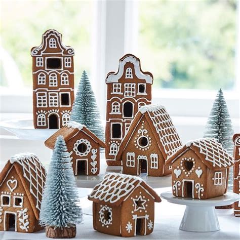 Ceramic Gingerbread House Diy