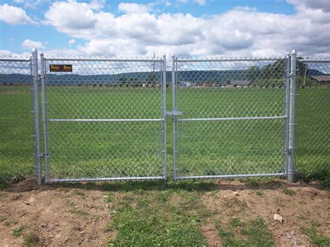 chain link fence gate measurements