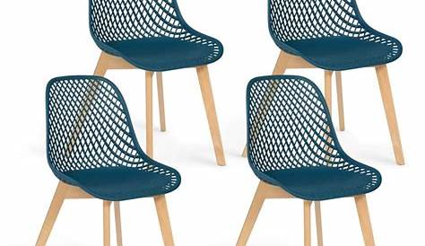 Le petit mobilier du showroom : chaises et tabourets