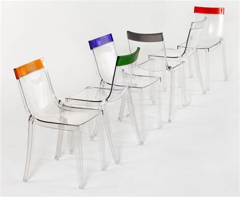 Lot de 4 chaises polycarbonate Chris pour une salle à manger moderne