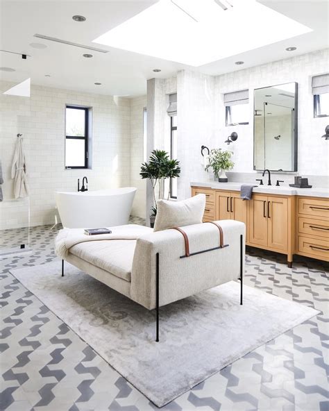 Chaise Lounge Bathroom