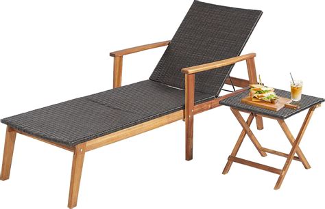 Chaise Lounge With Table