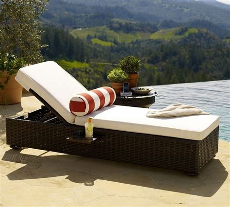 Chaise Lounges For Pool Deck