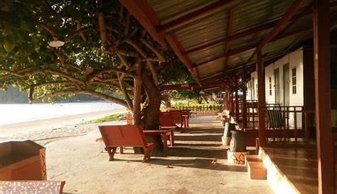 Chalet Teluk Senangin Tepi Pantai Ala Kampung Depan , Terbaik