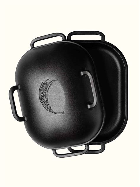 challenger bread pan cast iron with lid