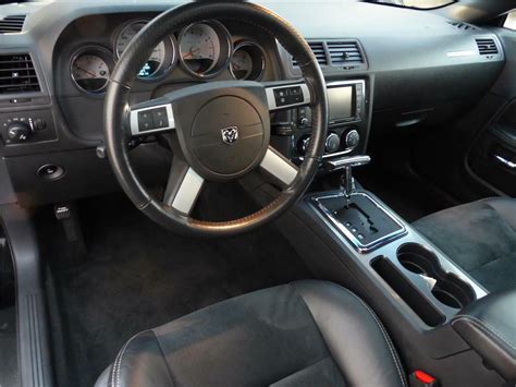 challenger srt8 2014 interior