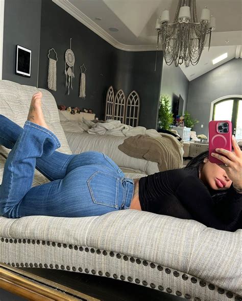 chaloner razavi onlyfans 333