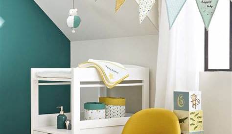 Une chambre pour garçon en bleu et jaune Chambre bébé