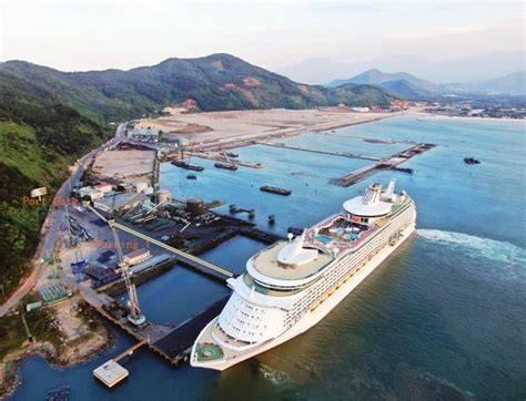 Chan May Port