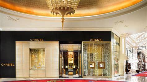 Chanel Store Las Vegas Review: A Luxurious Shopping Experience