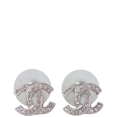 chanel diamond stud earrings