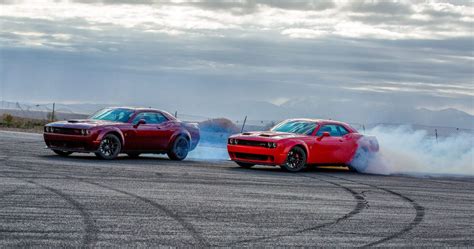 charger scat pack vs hellcat