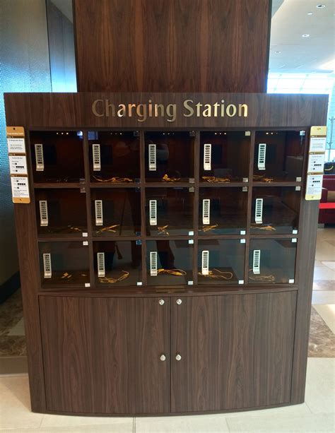 charging station with 8 lockers