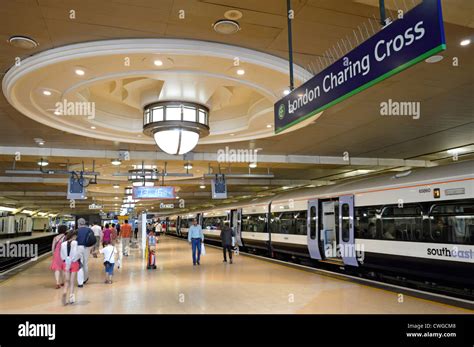 charing cross station platforms