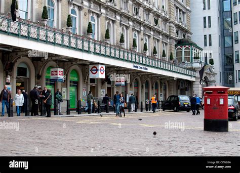 charing cross underground railway station