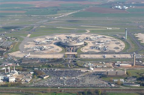 charles de gaulle paris airport