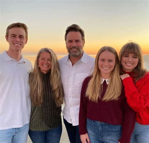 charles esten wife and kids