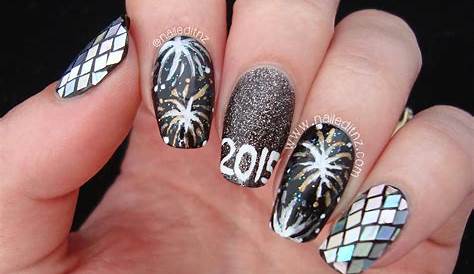 Charm The New Year With These Captivating New Year's Nail Inspirations!