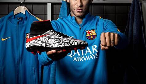 Les chaussures de foot de Neymar