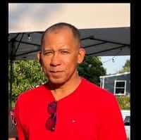 chavez clapper elle and