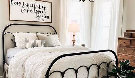 44 Beautiful Modern Farmhouse Master Bedroom Decoration Ideas PIMPHOMEE