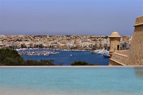 cheap holiday in malta