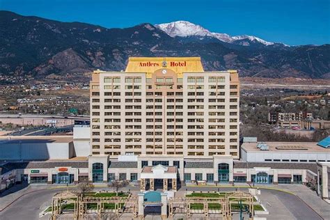 cheap hotels downtown colorado springs