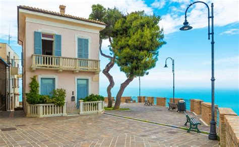 cheap houses in italy by the sea under 100k