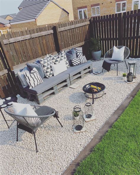 55 Beautiful Backyard Patio Ideas On A Budget (54)