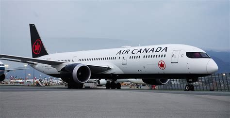 check status of air canada flights