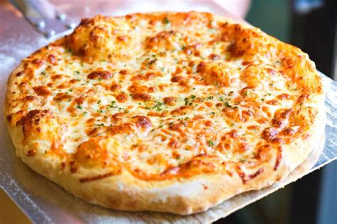 cheese pizza