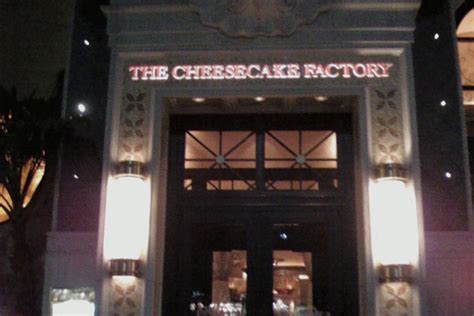 cheesecake factory houston texas locations