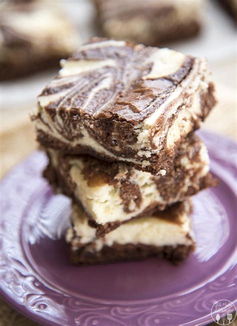 cheesecake swirl brownies box